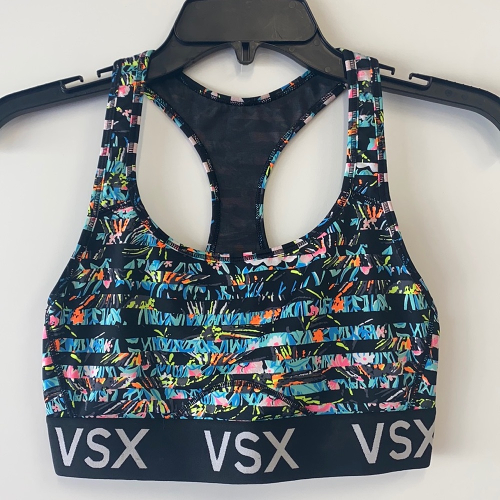 🛍Victoria’s Secret Sports Bra Stripe Color Floral